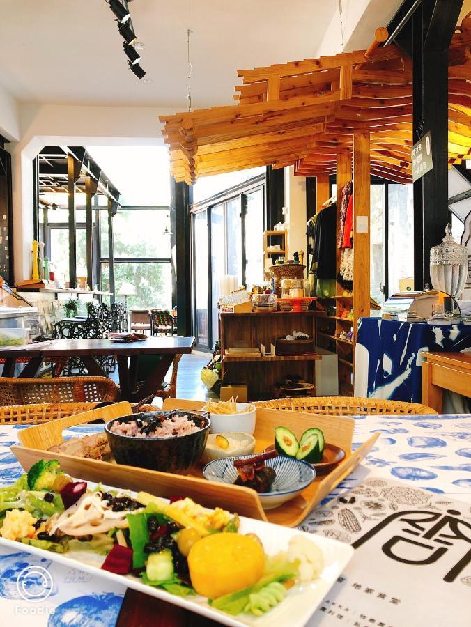 台甕茶室青年旅館 Tai-Wong Tatami Room Hostel Tainan Luaran gambar